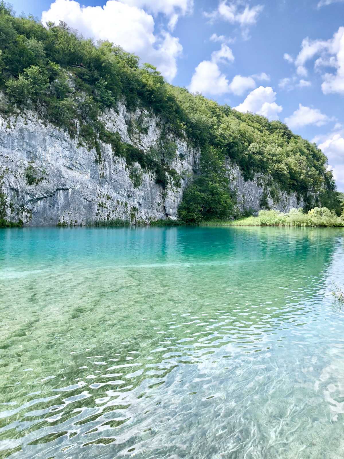 一生に一度は訪れたい世界の絶景 エメラルドグリーンに輝く湖 プリトヴィツェ湖群国立公園の口コミ Triproud