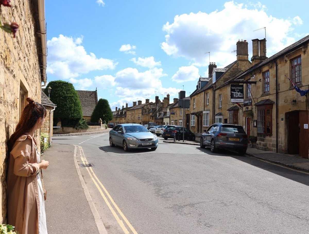 チッピング・カムデンの街並みの口コミ はちみつ色の街並みがかわいいチッピングカムデン TRIPROUD