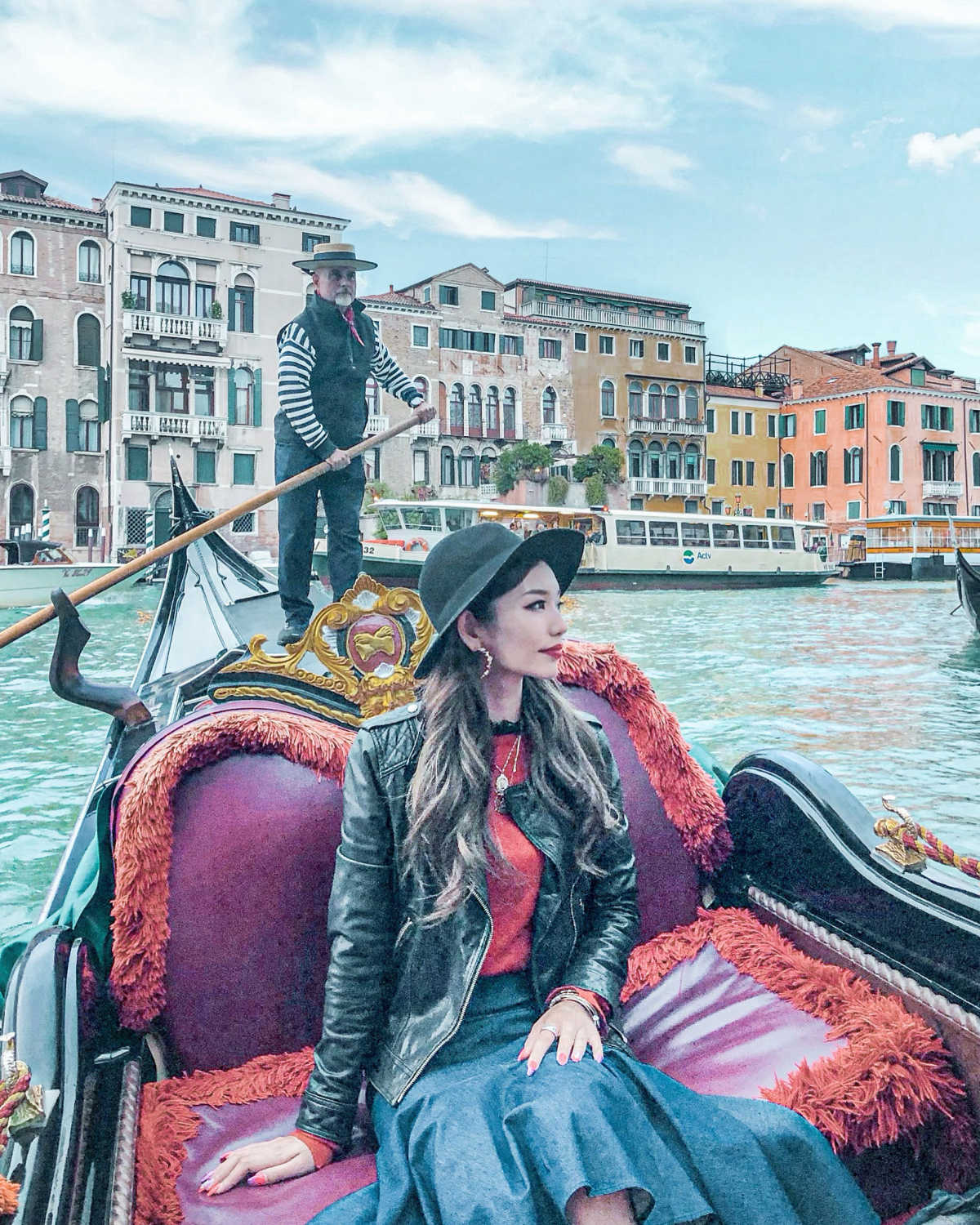 ヴェネツィアゴンドラの口コミ ゴンドラに乗って水上散歩 TRIPROUD