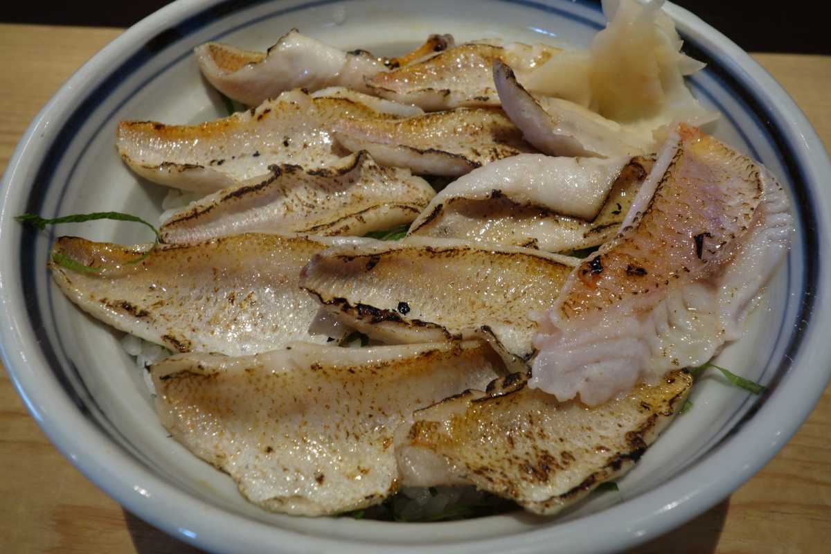 新潟に来たなら食べるべき 白身界のトロ のどぐろ炙り丼 新潟の寿司処 せかい鮨の口コミ Triproud
