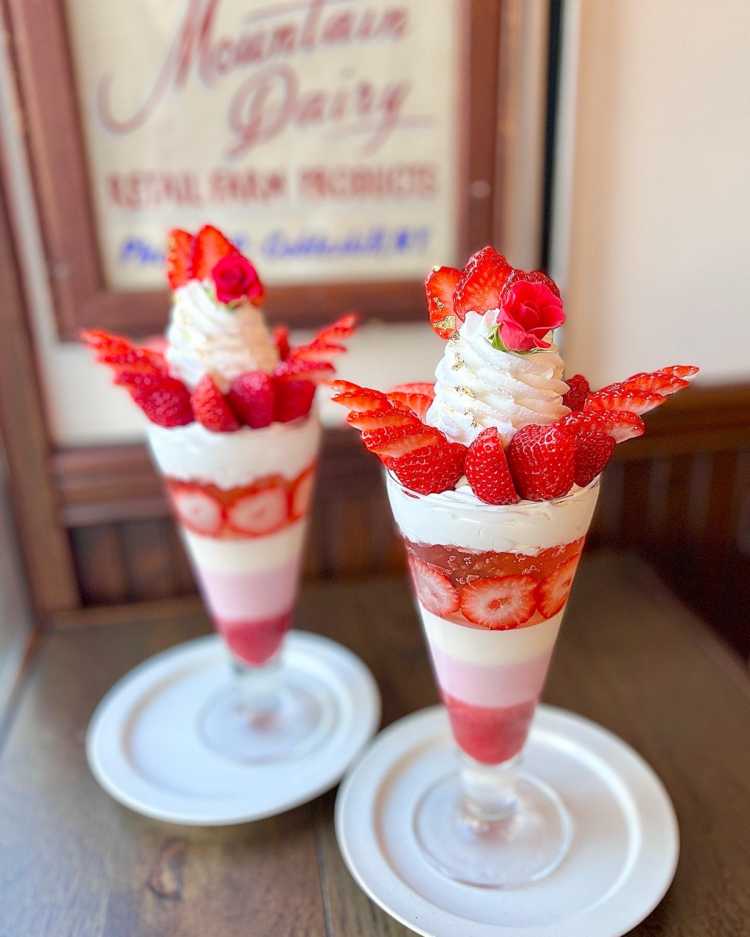 神戸市のいちごパフェランキング Triproud