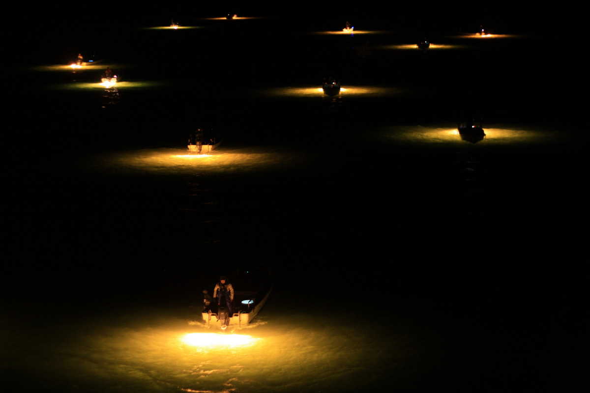 冬の吉野川 まるでホタルが飛び交う様なシラスウナギ漁 吉野川のシラスウナギ漁の口コミ Triproud