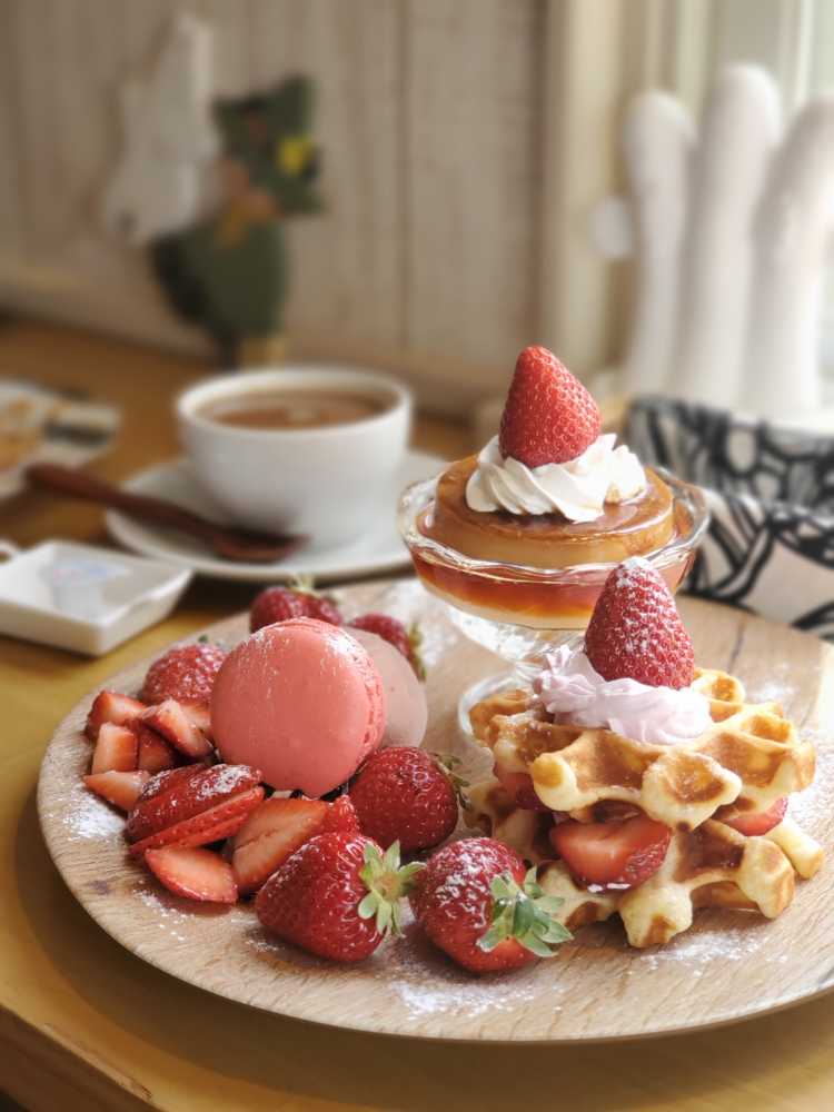 大人気 1 2月限定のはちみついちごカスタード オーバッシュ カフェの口コミ Triproud