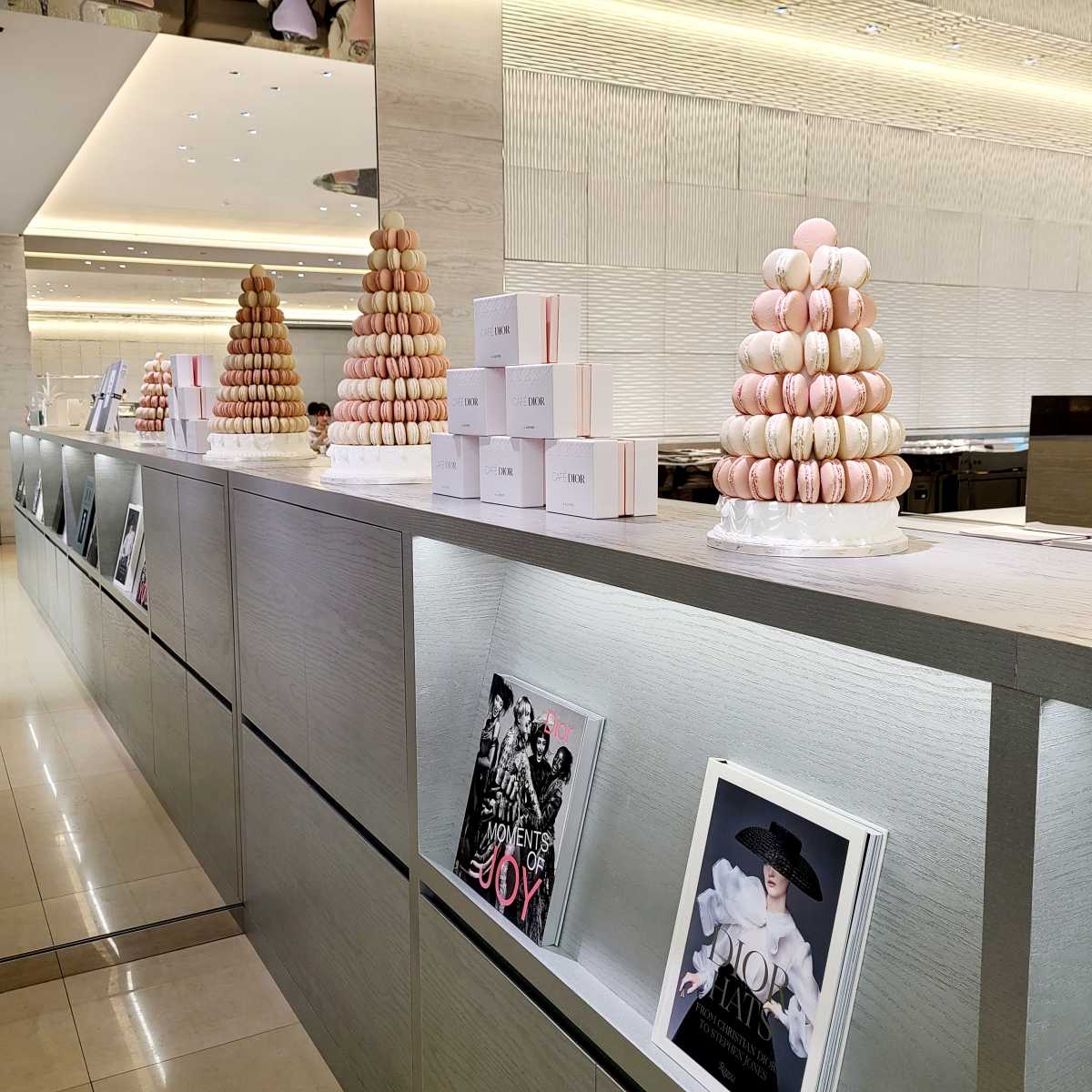 Cafe Dior by Ladureeの口コミ ラグジュアリー&パステルな空間 Dior Cafe TRIPROUD