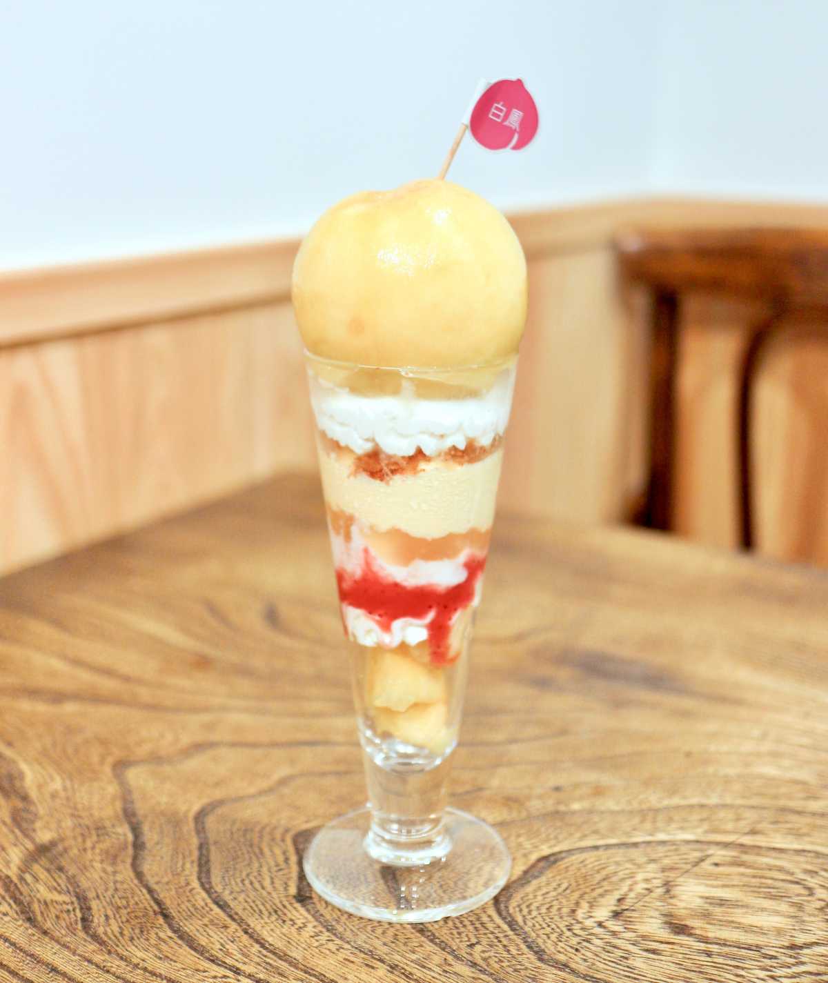 岡山県産の桃を贅沢に まるごと桃パフェ くらしき桃子 倉敷中央店の口コミ Triproud