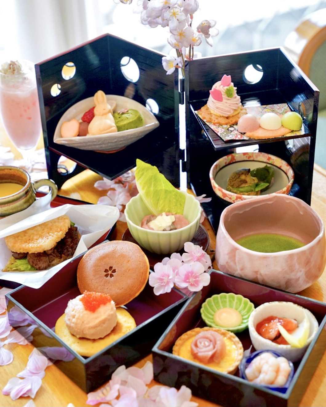 予約困難 大人気の1日食限定アフタヌーンティー 千里阪急ホテル さくららうんじの口コミ Triproud