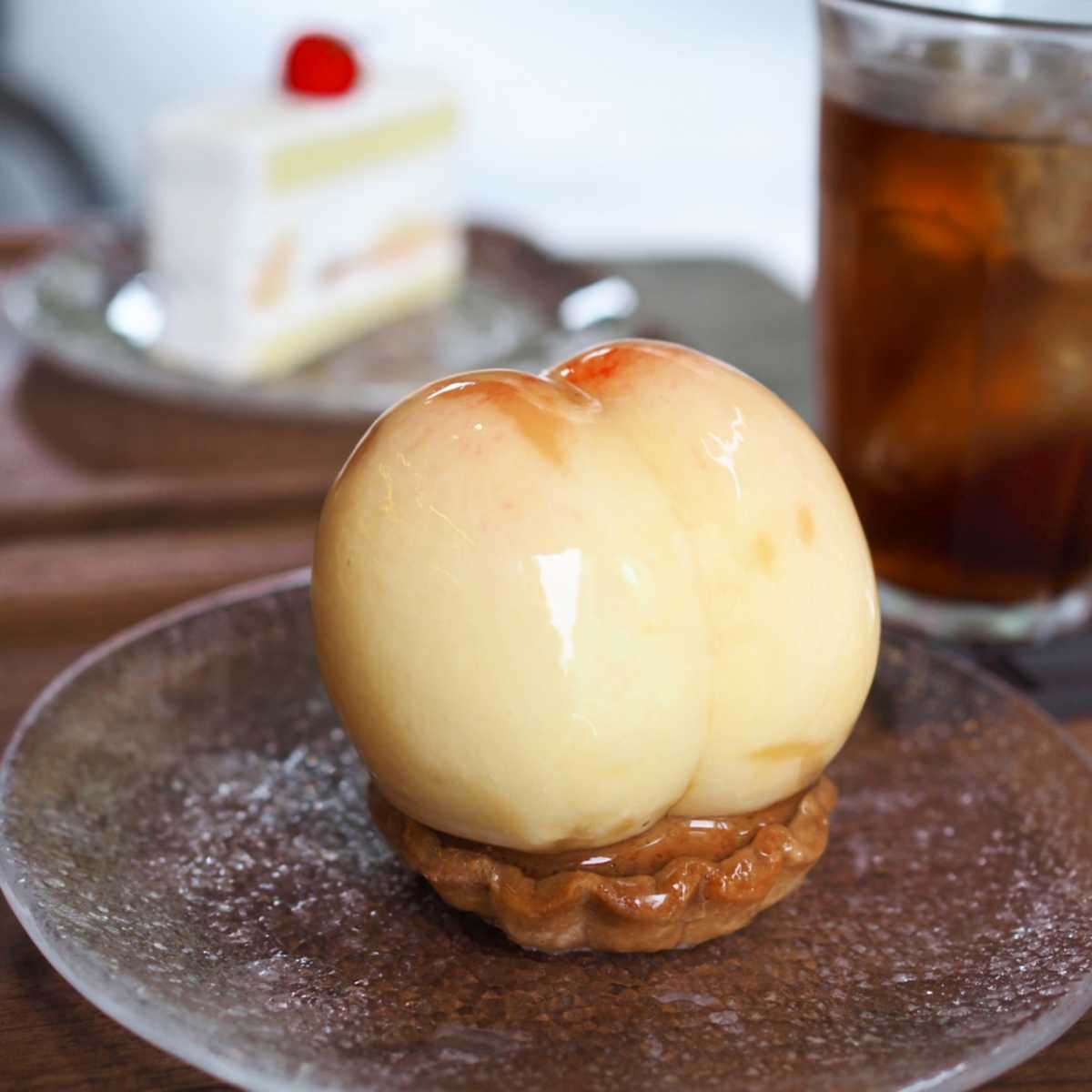 ラ・パティスリー・ジョエルの口コミ インパクト抜群!丸ごと桃のタルト TRIPROUD