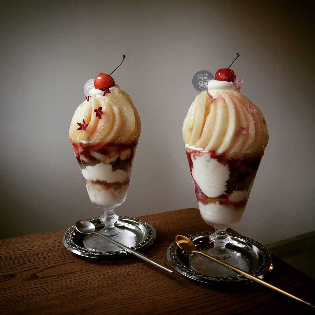 香川 桃丸ごと一個使った パフェ ケーキみたいな桃パフェ おかし工房 Botanの口コミ Triproud