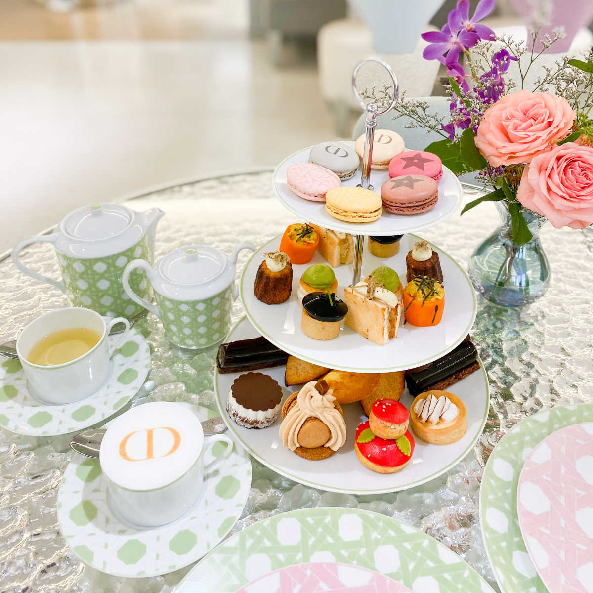 Cafe Dior by Laduree:Dior × ラデュレのかわいすぎるアフタヌーンティー🫖 - TRIPROUD