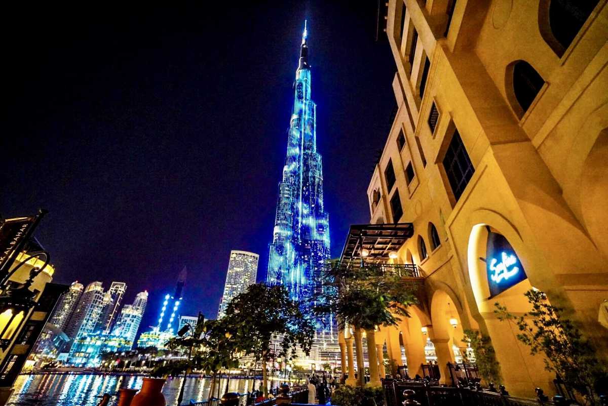 砂漠の近未来都市にそびえ立つ ドバイの ブルジュ ハリファ ブルジュ ハリファの口コミ Triproud